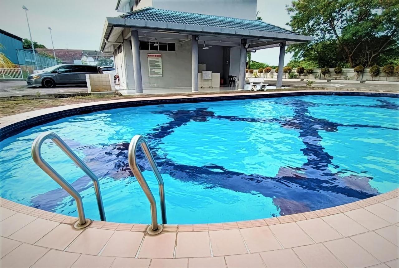 Limbongan Executive Suites Melaka By Ggm エクステリア 写真